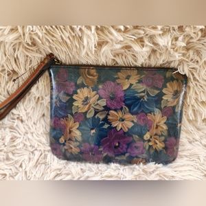 Patricia Nash Cassini clutch